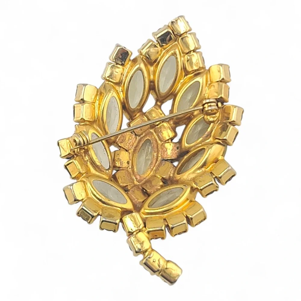 Vintage Juliana D&E Aurora Borealis Rhinestone Yellow Leaf Brooch Gold Tone